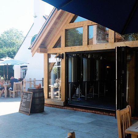 Monkey Brewhouse Hotel Lymington Exterior foto