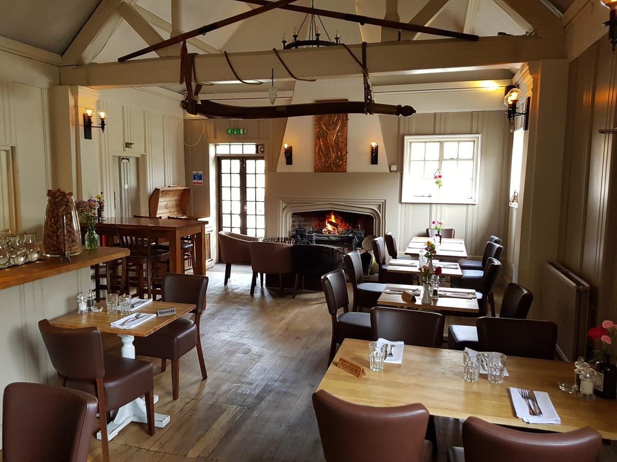 Monkey Brewhouse Hotel Lymington Exterior foto
